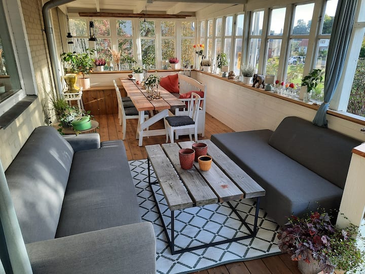 Stort Härligt Hus Med Närhet Till Havet. - Varberg