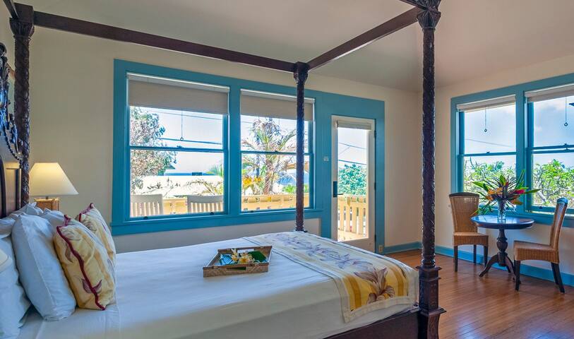 Beach House: 4 Bedrooms True Hawaiian Style gallery image 2