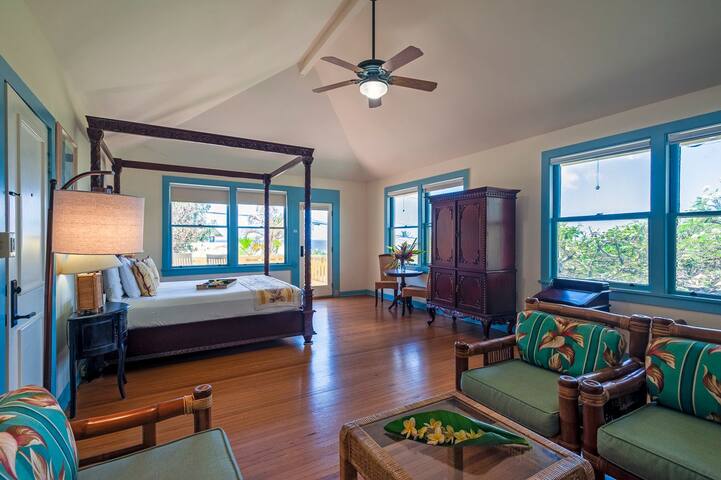 Beach House: 4 Bedrooms True Hawaiian Style gallery image 3