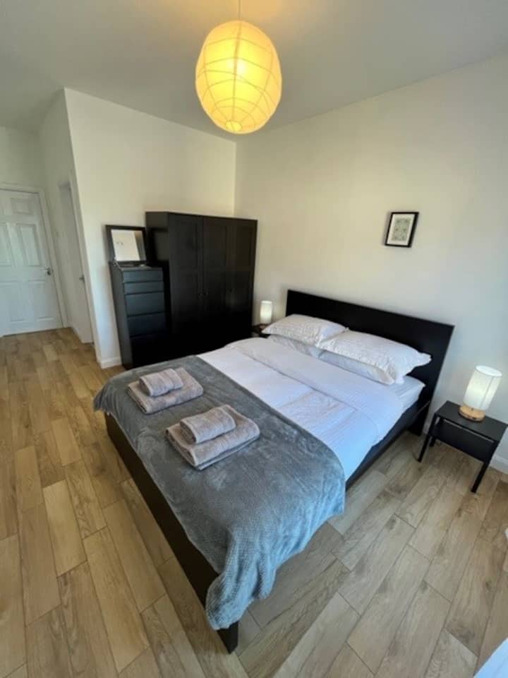 Საძინებელი 3 - 
ყველა საძინებელს აქვს სხვადასხვა ხელოვნების ნიმუშები და ორნამენტები