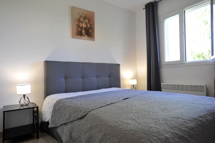 Schlafzimmer 2