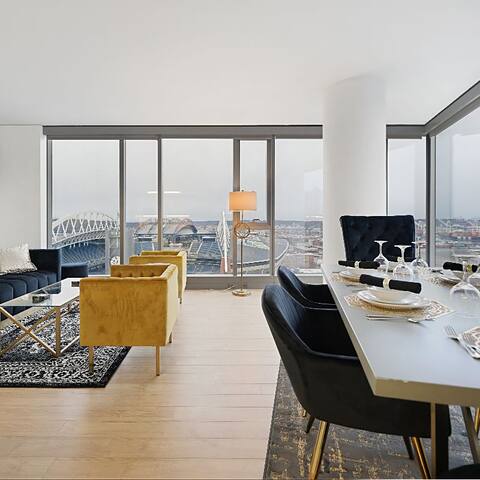 Luxury Apartment King Bed & Excellent Views gallery image 4