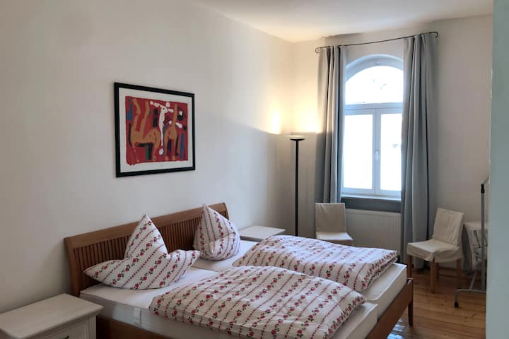 غرفة النوم الرئيسية، غرفة النوم 1