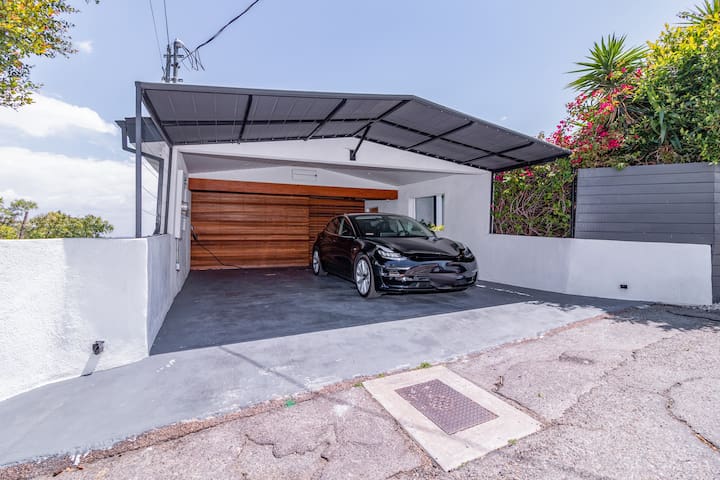 Mannix Millionaire’s Estate | Hollywood Hills gallery image 2