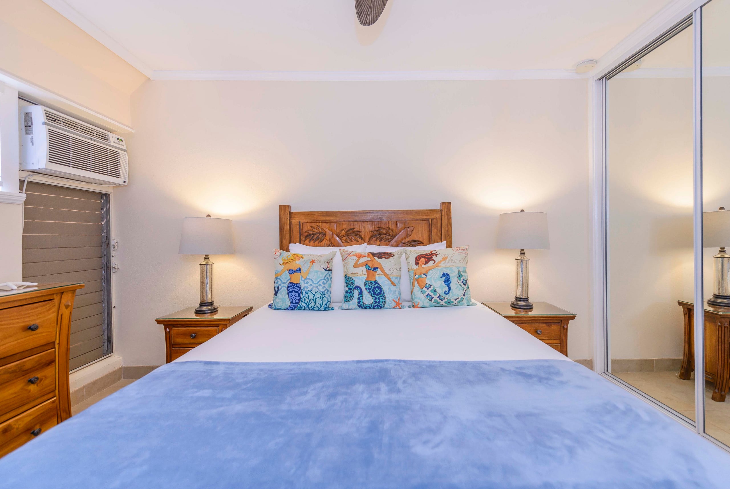 Condo in Lahaina · ★4.89 · 1 bedroom · 3 beds · 1 bath - Image 13