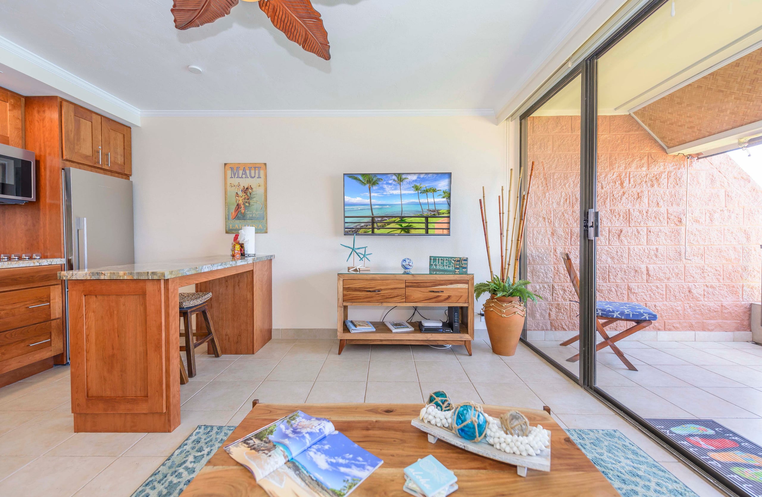Condo in Lahaina · ★4.89 · 1 bedroom · 3 beds · 1 bath - Image 8