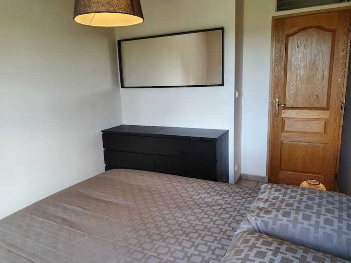 Მშობლის საძინებელი