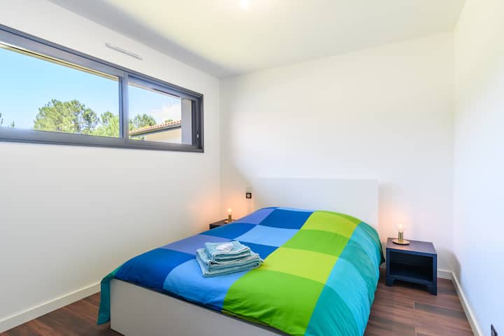 Segunda habitación con cama doble