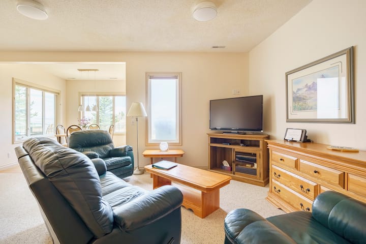 Mountain View Suite On The 'Trans Canada Trail' - Alberta