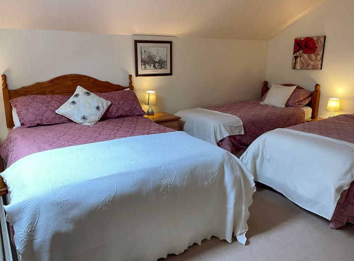 سرير مزدوج واثنان توأمان