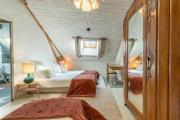 חדר עם 3 מיטות יחיד