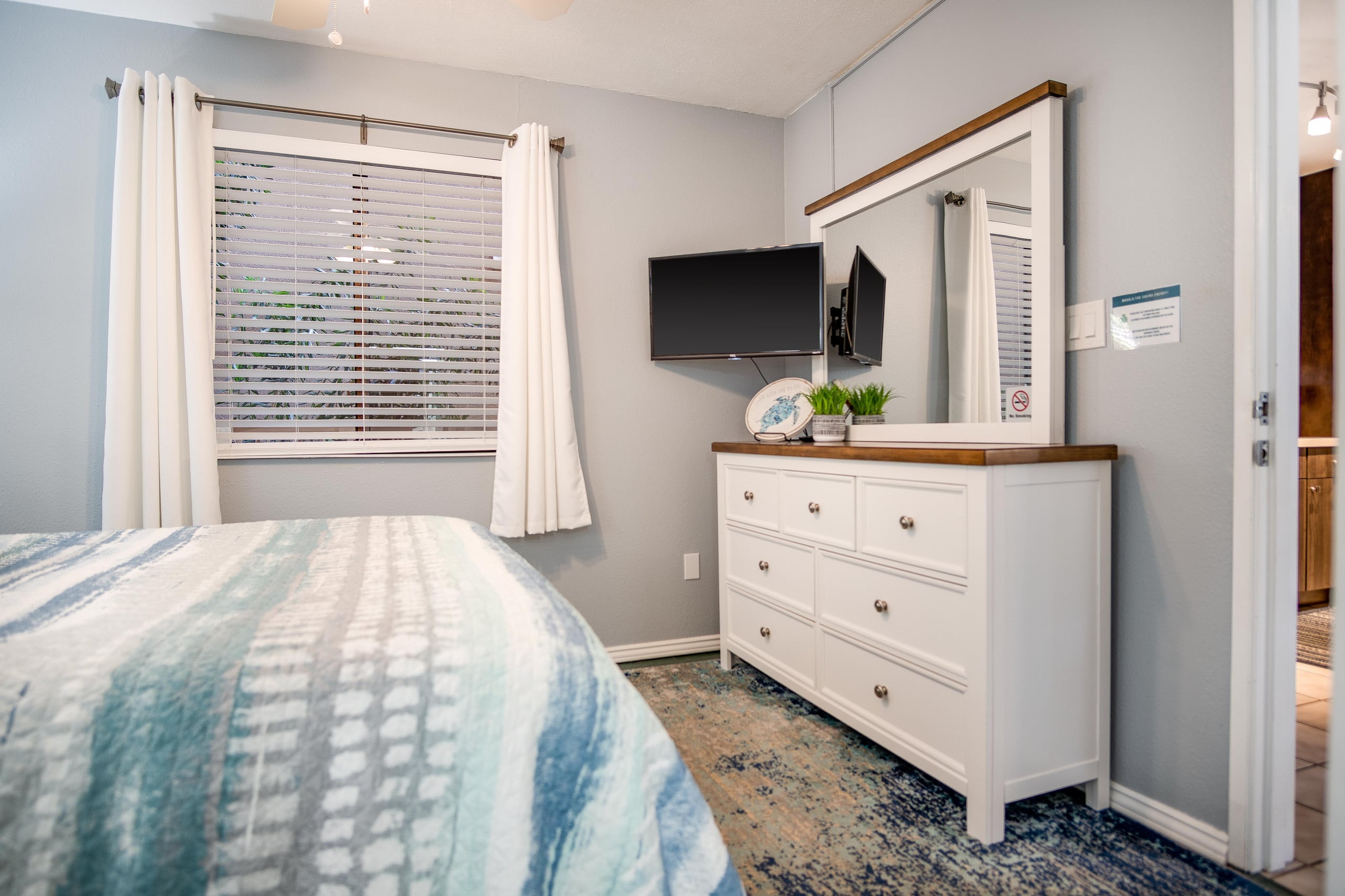 Condo in Kihei · ★4.98 · 2 bedrooms · 3 beds · 2 private baths - Image 11
