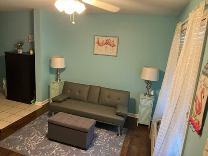 Flipping Flamingo Condo Near Beach And Attractions - North Myrtle Beach, SC