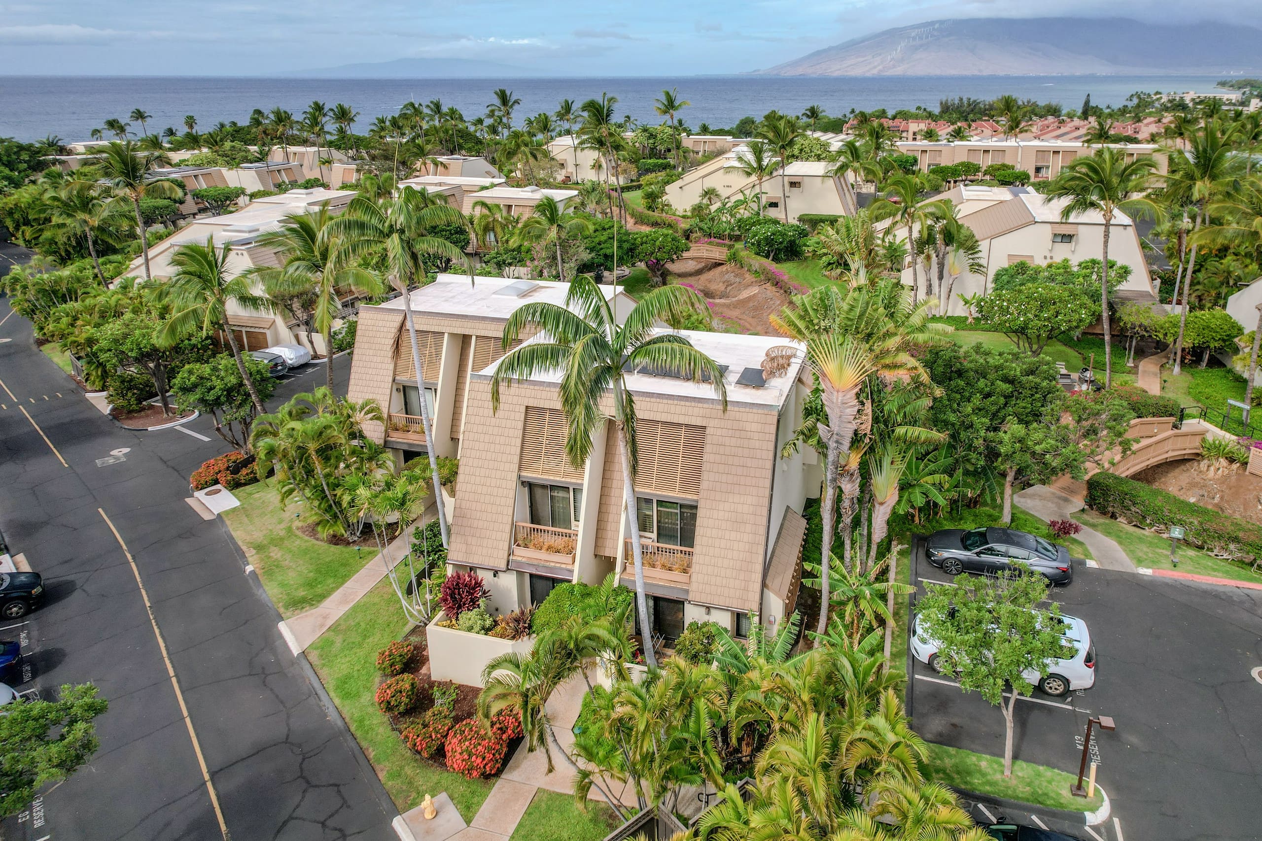 Condo in Kihei · ★4.82 · 1 bedroom · 2 beds · 2 baths - Image 38