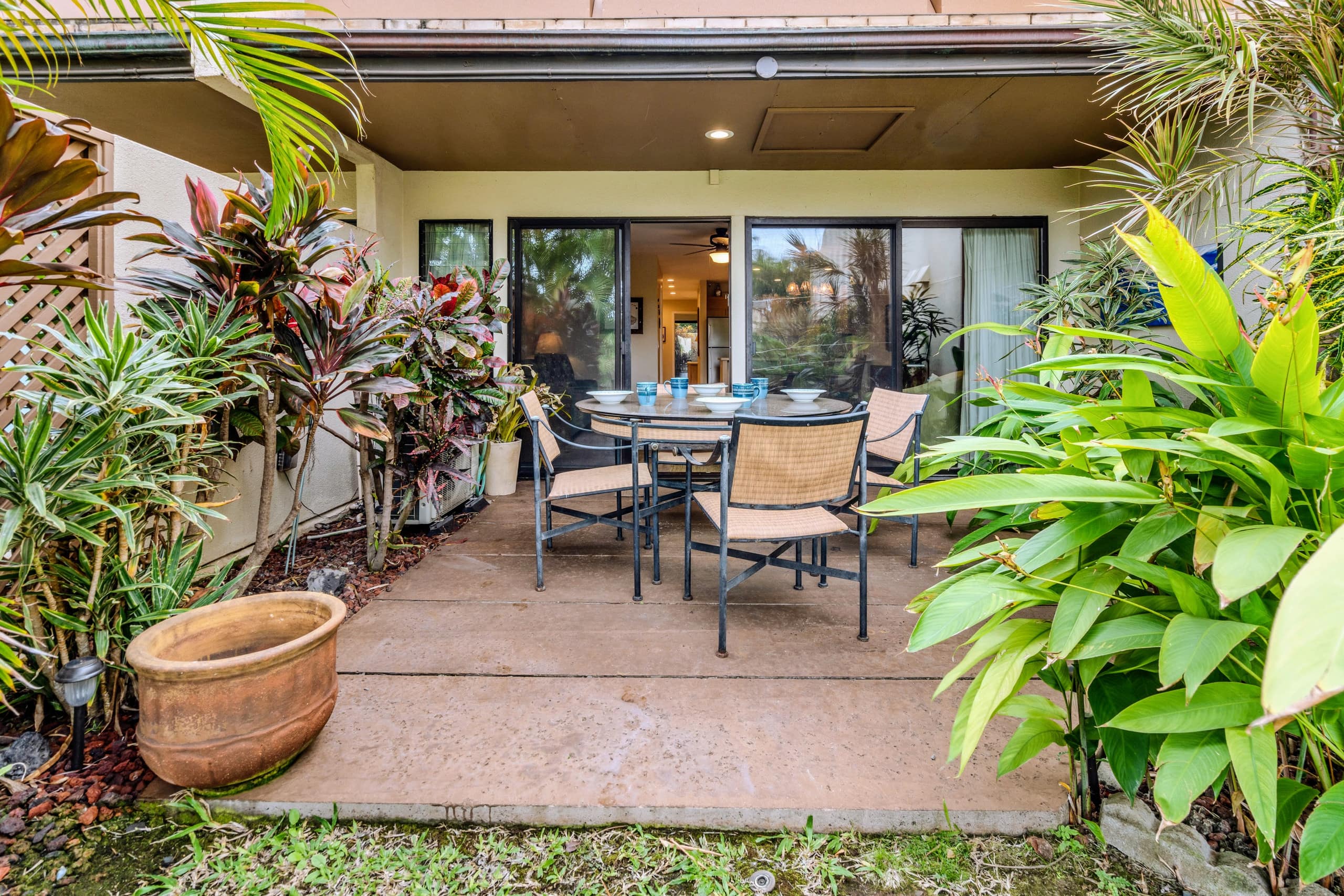 Condo in Kihei · ★4.82 · 1 bedroom · 2 beds · 2 baths - Image 40