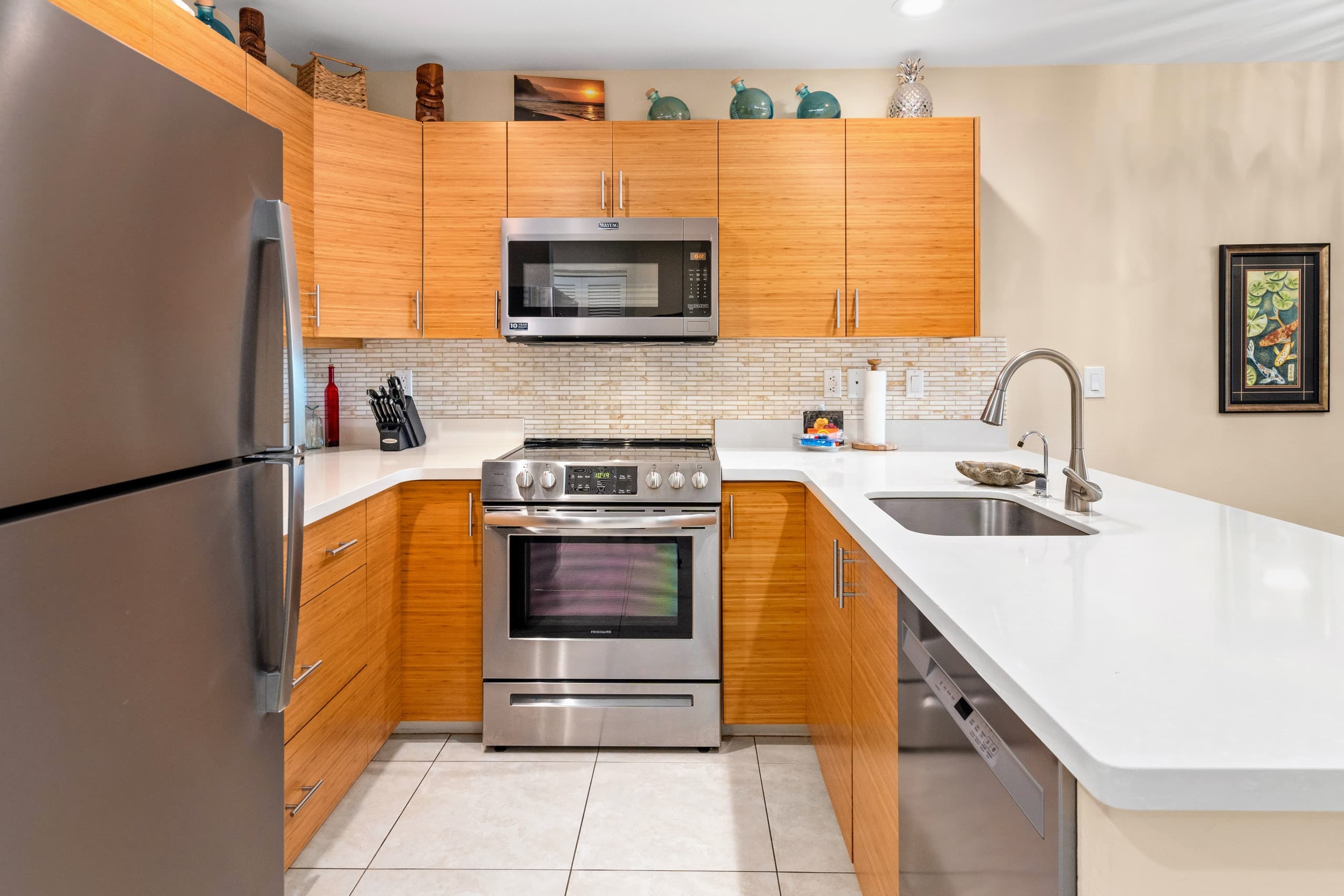 Condo in Kihei · ★4.82 · 1 bedroom · 2 beds · 2 baths - Image 5