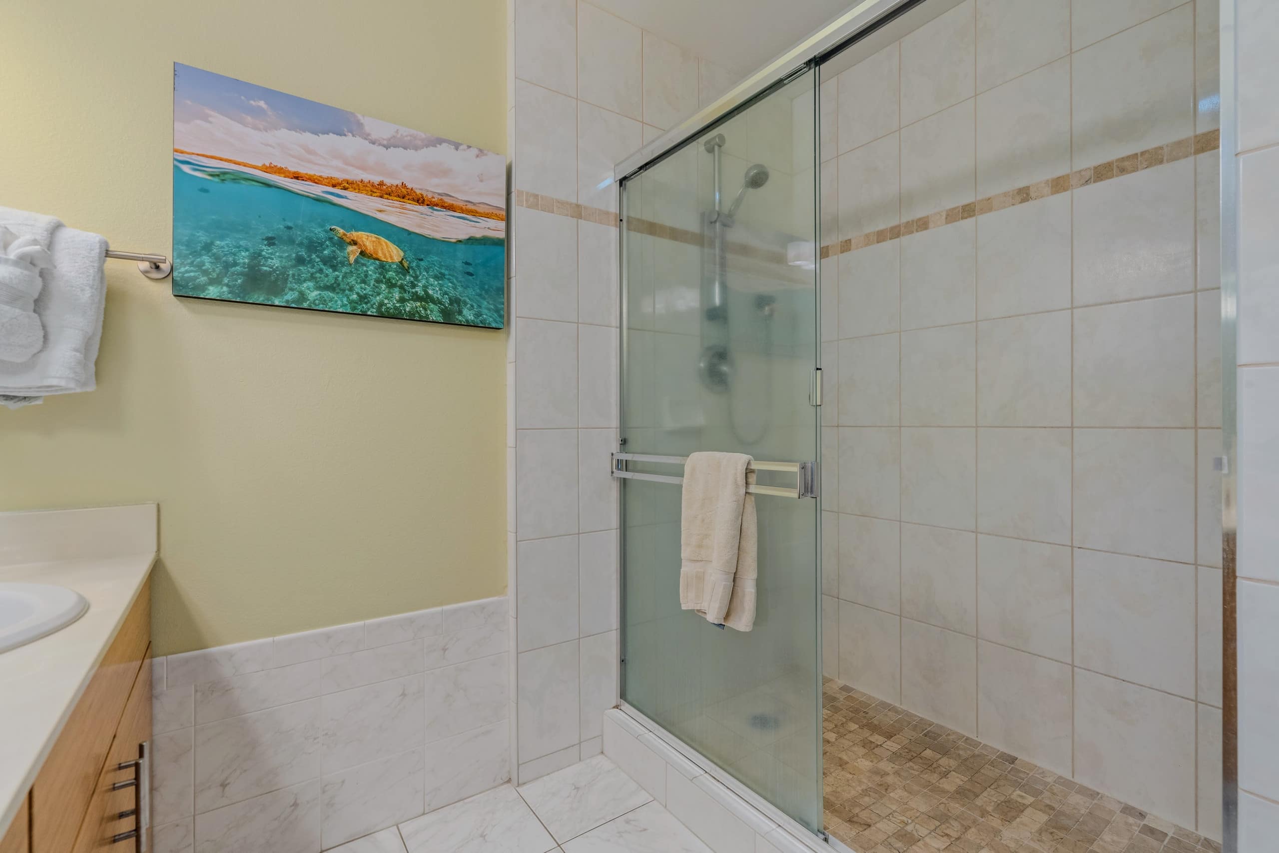 Condo in Kihei · ★4.82 · 1 bedroom · 2 beds · 2 baths - Image 11