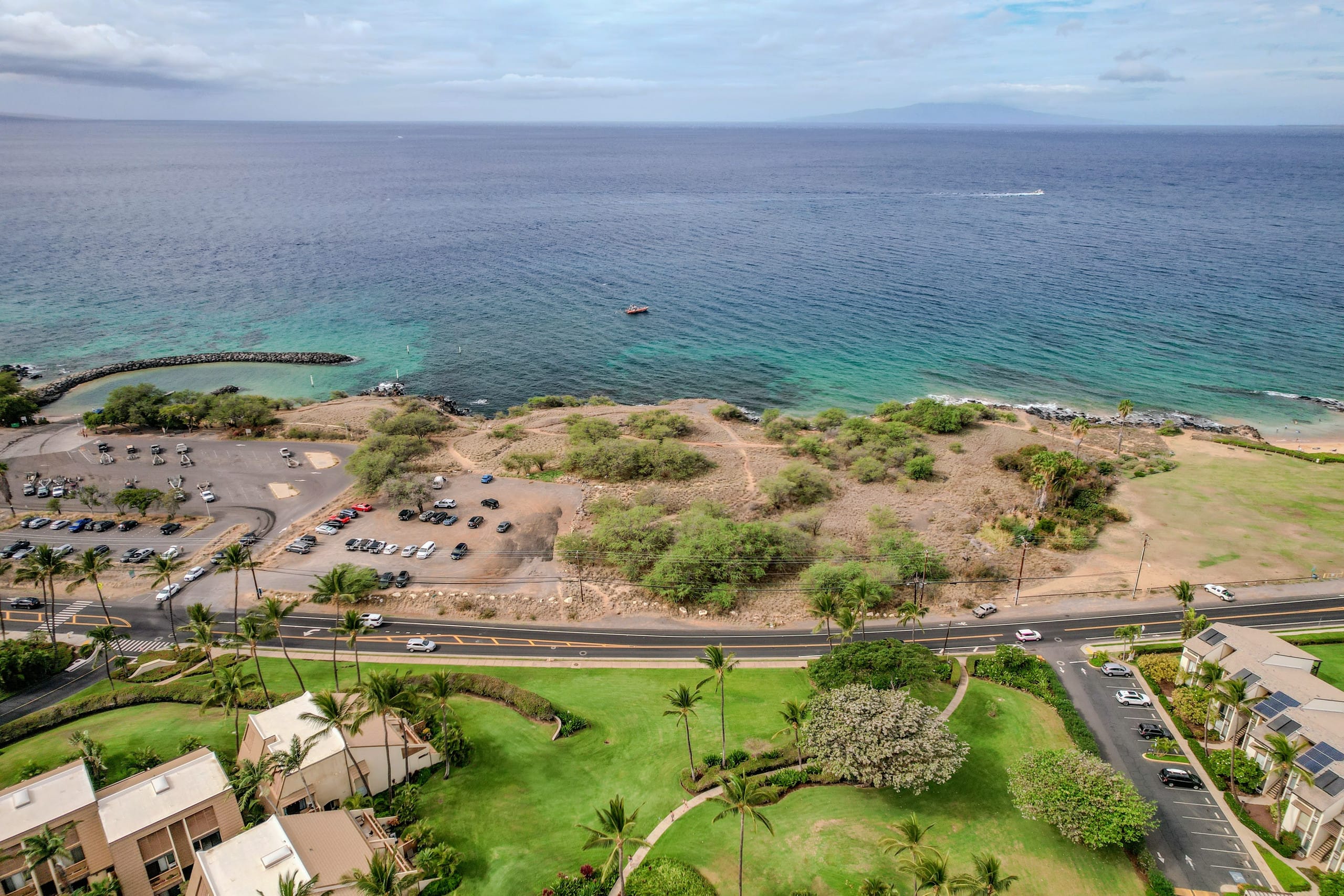 Condo in Kihei · ★4.82 · 1 bedroom · 2 beds · 2 baths - Image 30