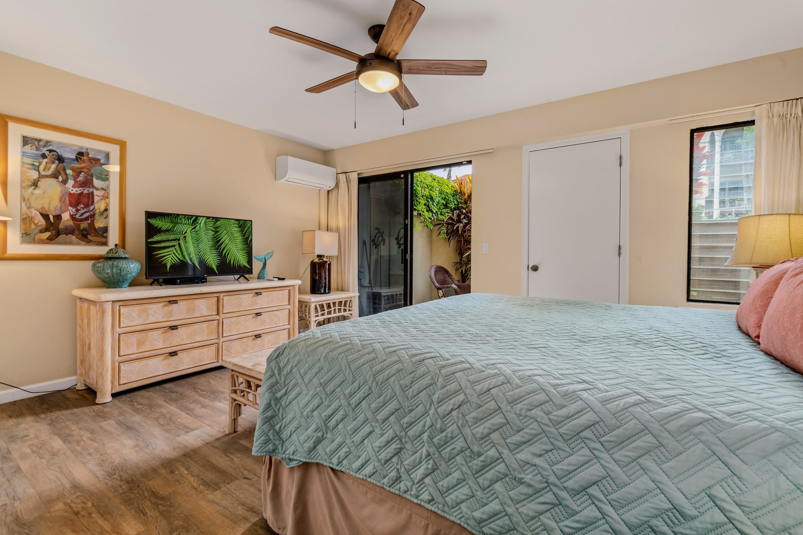 Condo in Kihei · ★4.82 · 1 bedroom · 2 beds · 2 baths - Image 9