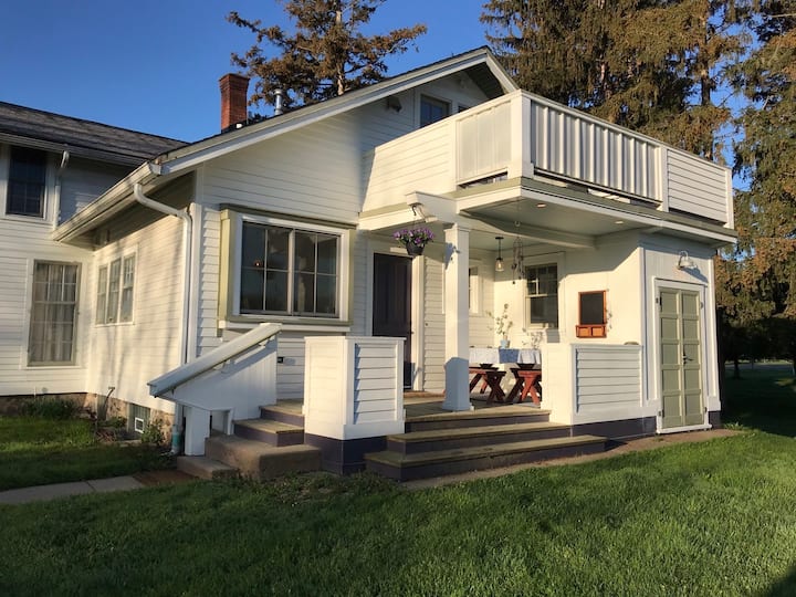 East Aurora Vacation Rentals Airbnb