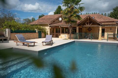 Périgourdine house with pool ☼
