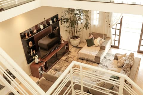 Imóvel de sucesso: Tranquil Farmhouse with Pool, Jacuzzi, and Game Room em Pinhalzinho