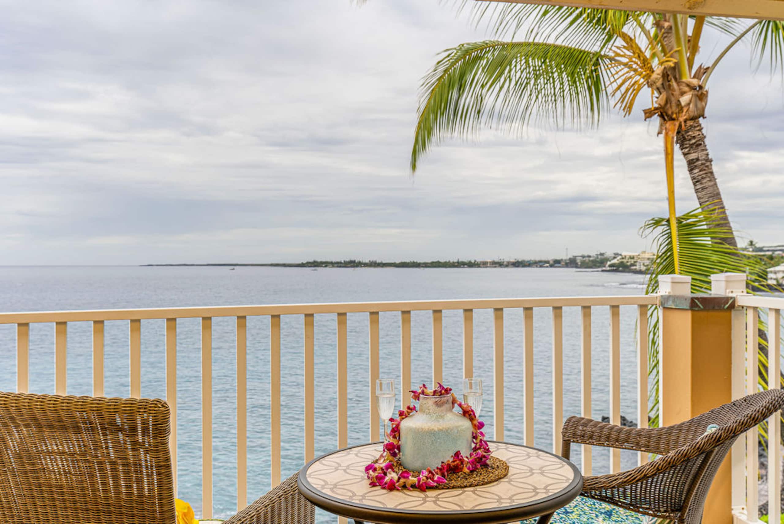 Condo in Kailua-Kona · ★4.95 · 1 bedroom · 1 bed · 1 bath - Image 30