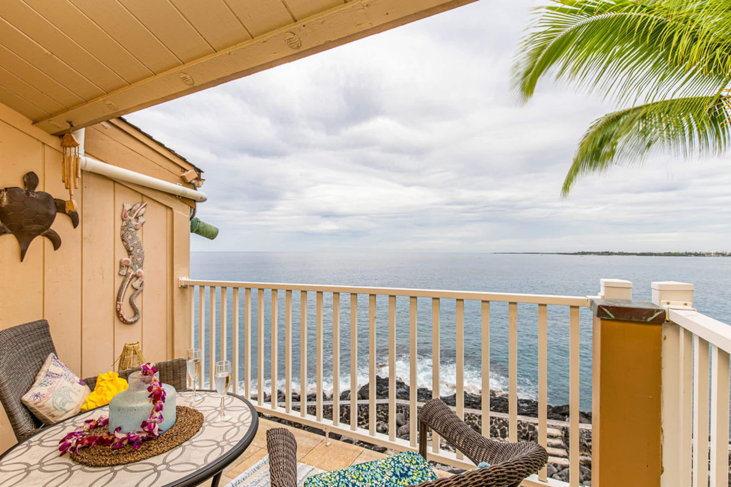Condo in Kailua-Kona · ★4.95 · 1 bedroom · 1 bed · 1 bath - Image 32