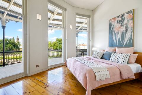 A Balcony to View