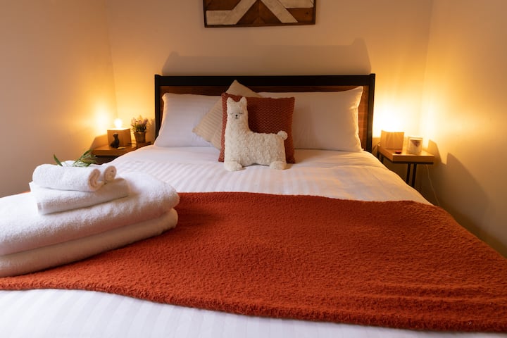 Queen sized beds, luxurious linen and electric blankets guarantee the best nights sleep. 