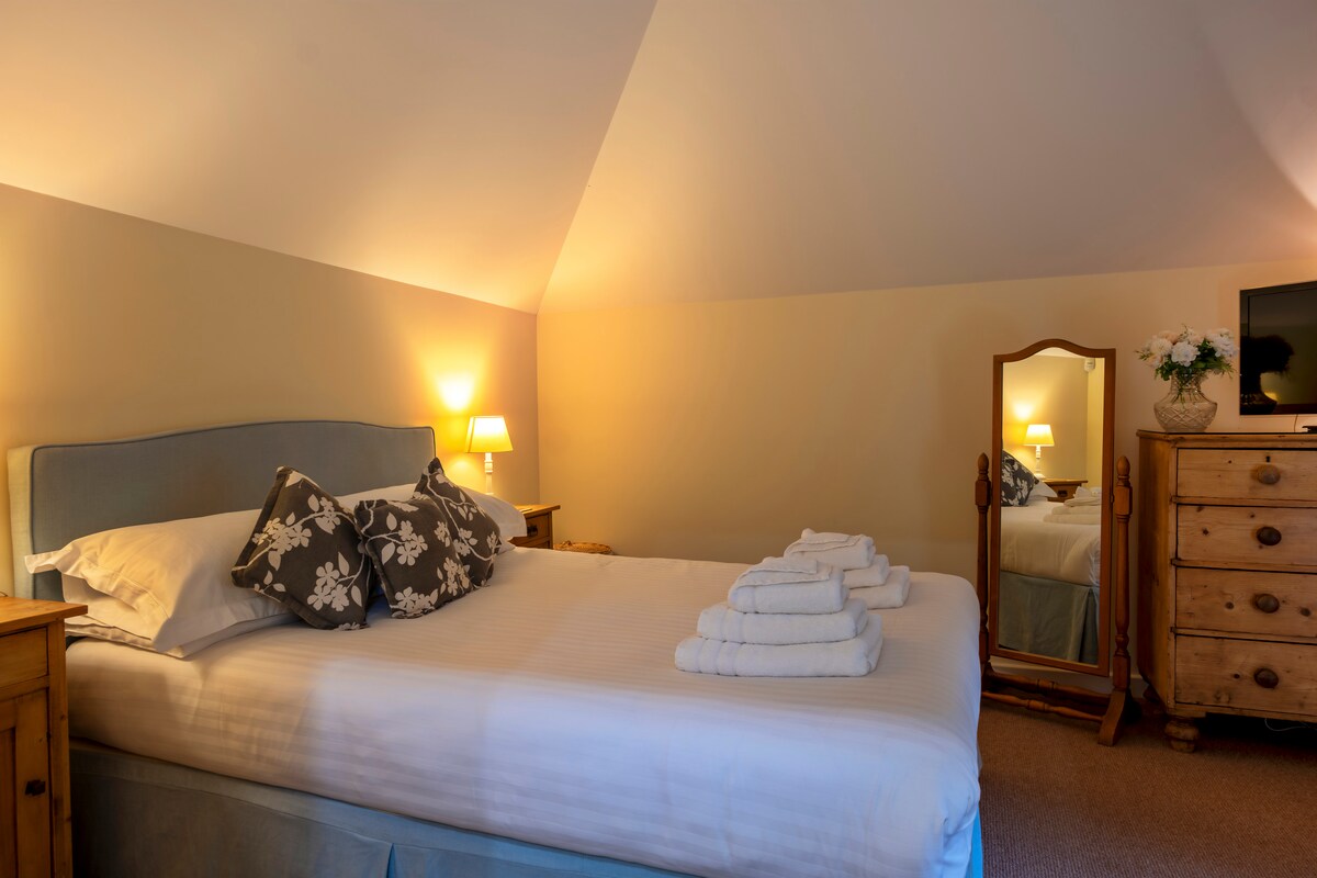 Gilly Vean Bedroom 1