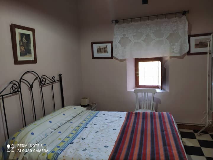 غرفة النوم 1