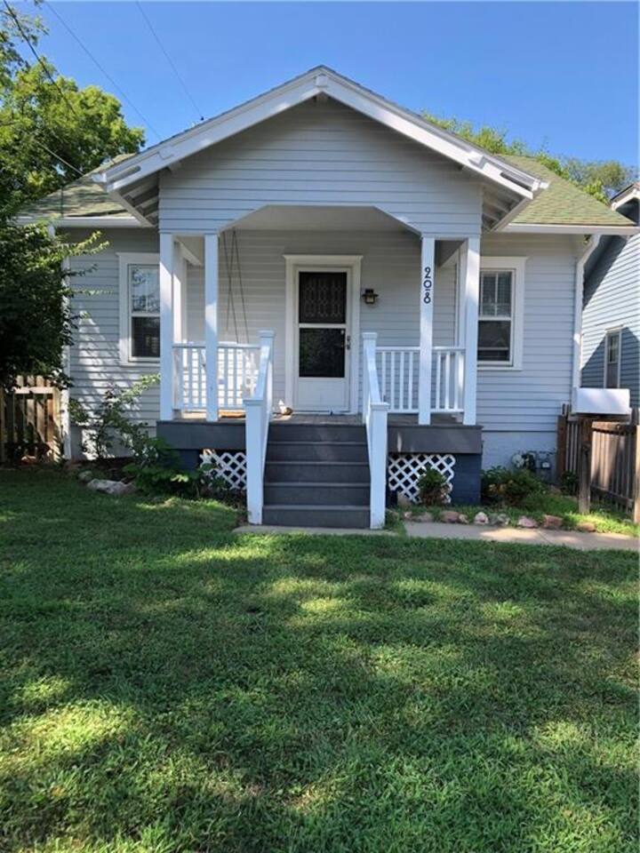 Tonganoxie Vacation Rentals & Homes Kansas, United States Airbnb