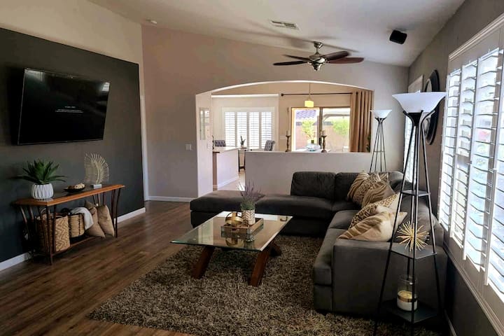 Private Pool W/water Features To Enjoy! - Surprise, AZ