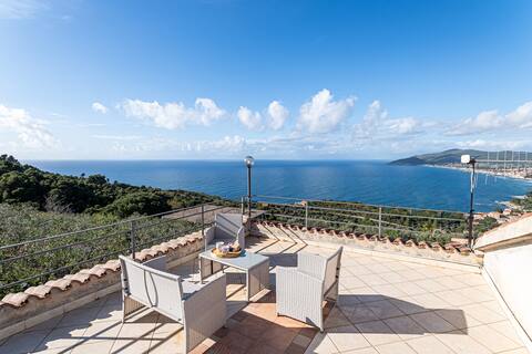 Overview stone house in Cilento