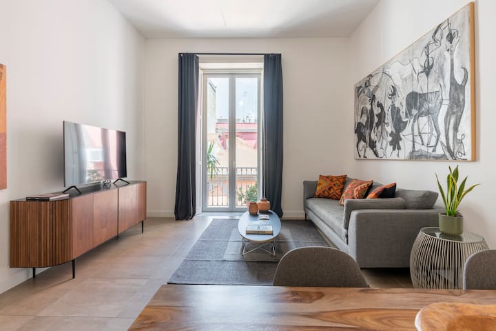 Design flat next to Via Toledo up to 4 people