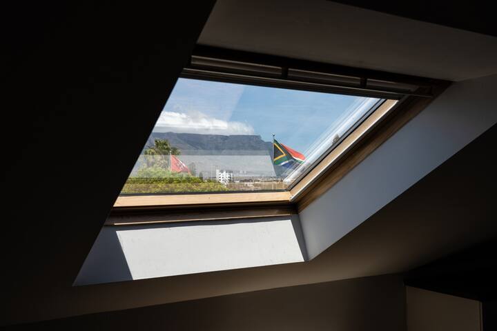 Woodbridge Lodge Self-catering loft apartment gallery image 5