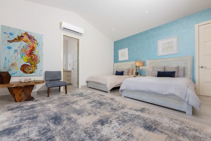 Მთავარი სახლის საძინებელი 5 (ოკეანის ხედით)