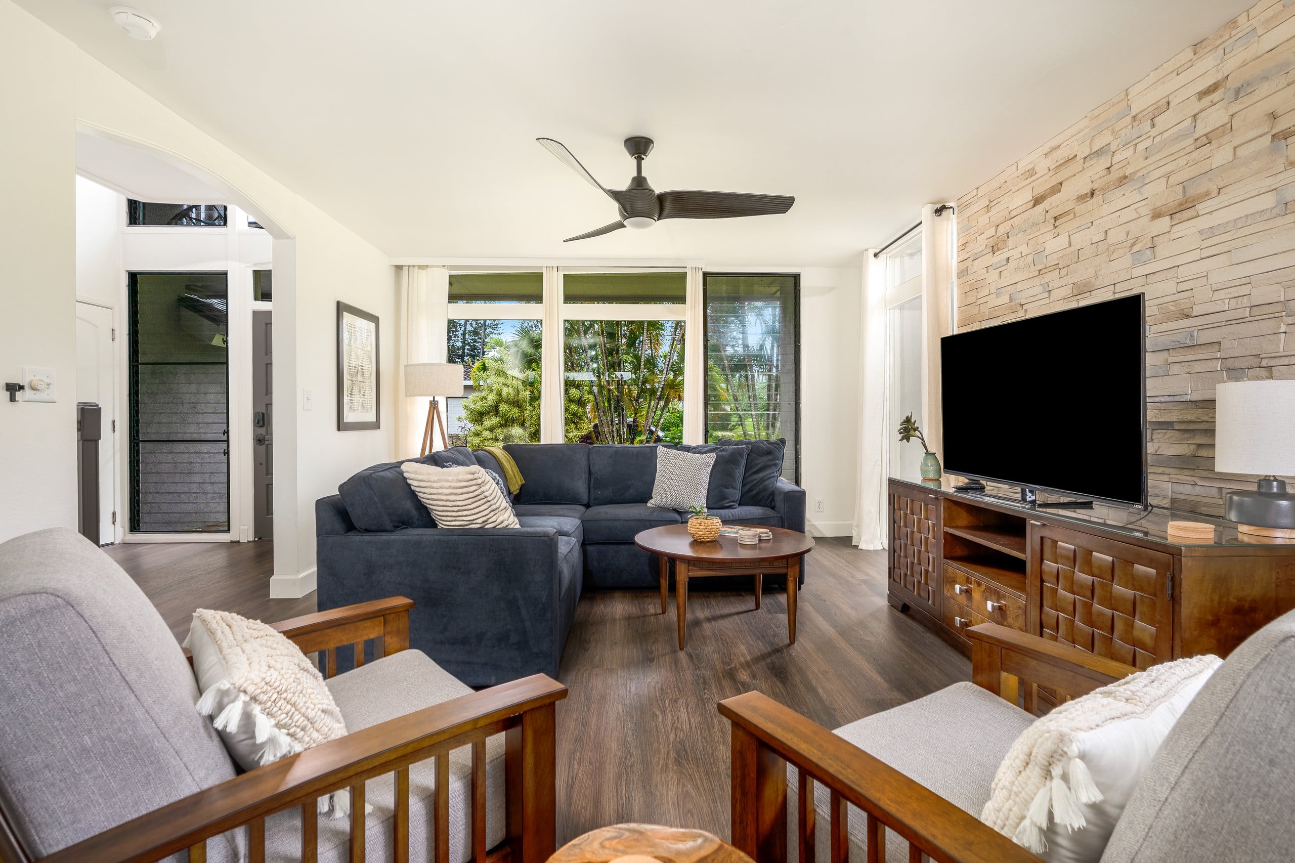Home in Princeville · ★4.94 · 3 bedrooms · 5 beds · 2 private baths - Image 4
