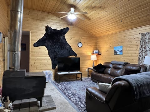 The Willow Forest Home w/Sauna ~family & pets