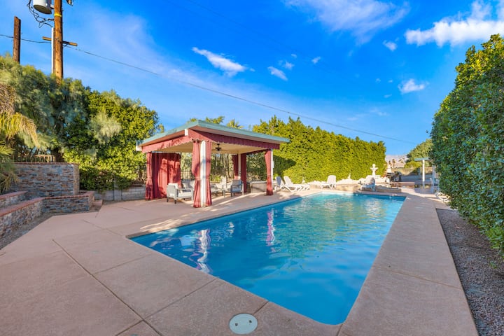 Palm Springs Vacation Oasis Private pool, game rm! - Houses for