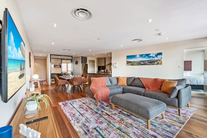 SUB PENTHOUSE LUXE SUITE, FREE SECURE PARKING