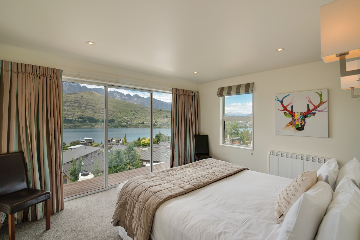 All of our bedrooms except our bedroom 1 have amazing views over lake Wakatipu and The Remarkables mountain range.