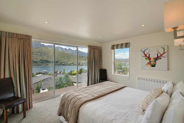All of our bedrooms except our bedroom 1 have amazing views over lake Wakatipu and The Remarkables mountain range.