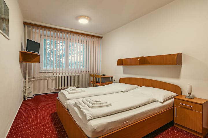 Double Room Hotel Garni - Hotels for Rent in Ostrava, Moravskoslezský kraj,  Czechia