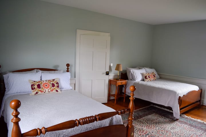 second bedroom.  2 double beds