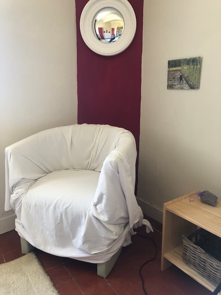 Подробности за стаята на 1 - ви етаж 