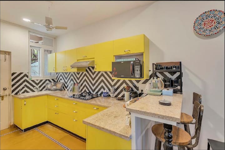 Kitchenette image 1