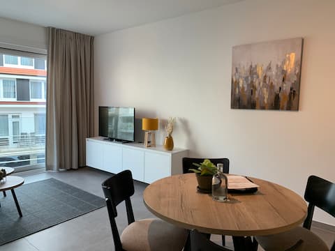 Wer lieber ein hotel für den urlaub in cadzand buchen möchte, findet hier passende. Knokke Belgien Ferienwohnung : Knokke Heist Ferienwohnungen Unterkunfte Flandern Belgien Airbnb