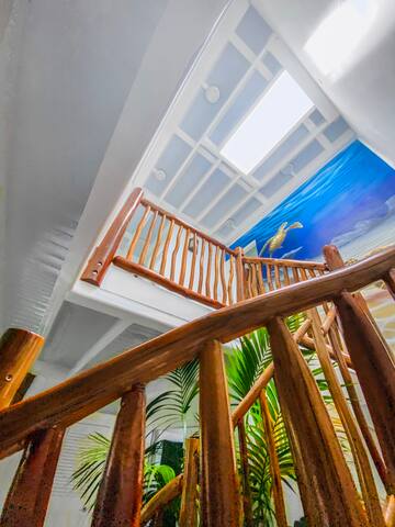 100 Feet From Your Bed to the Ocean! Kona is OPEN